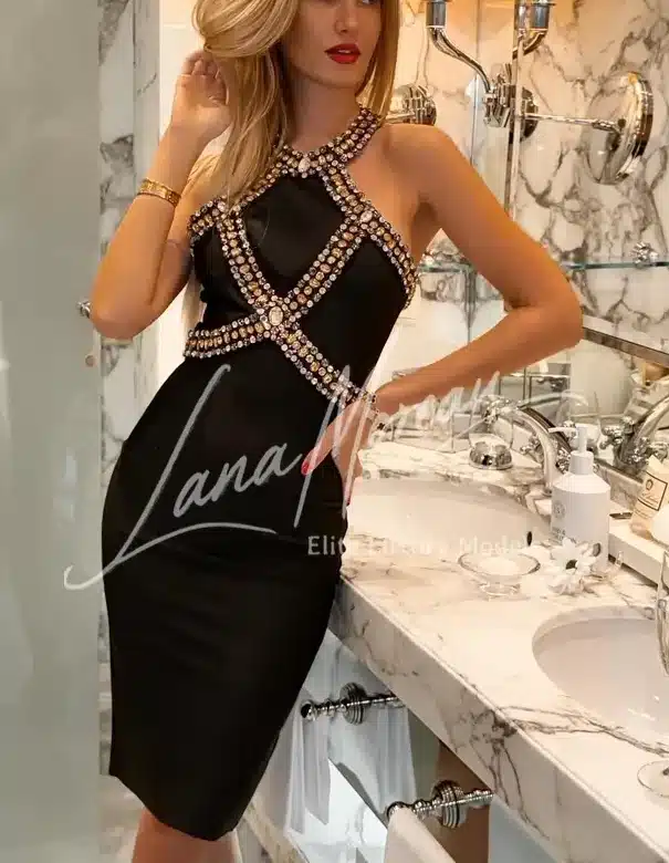 VIP escort Dubai blonde beauty