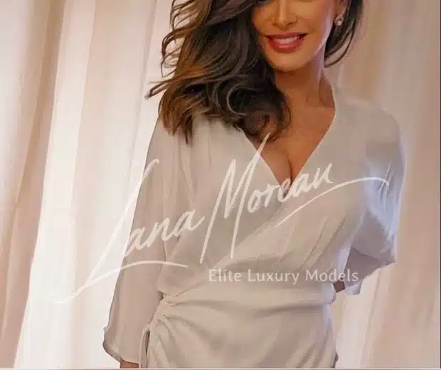 High Class Escort Paris in white Dress