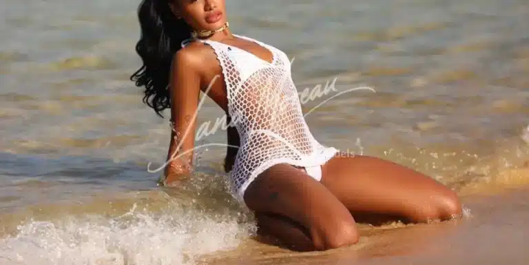 Indyara elegant curves beach setting