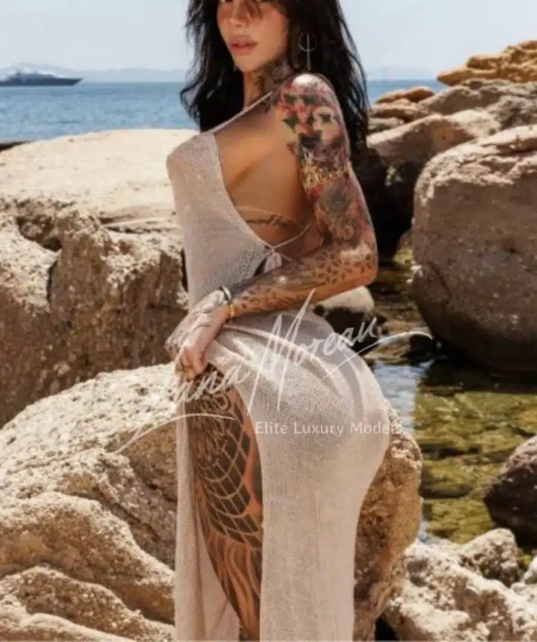 High-End Escort Ivy ocean view