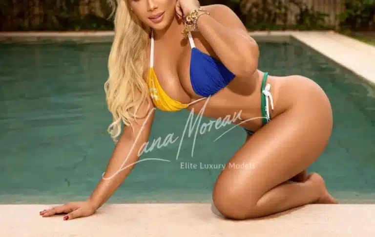 Luxury Escort Danny by the Pool