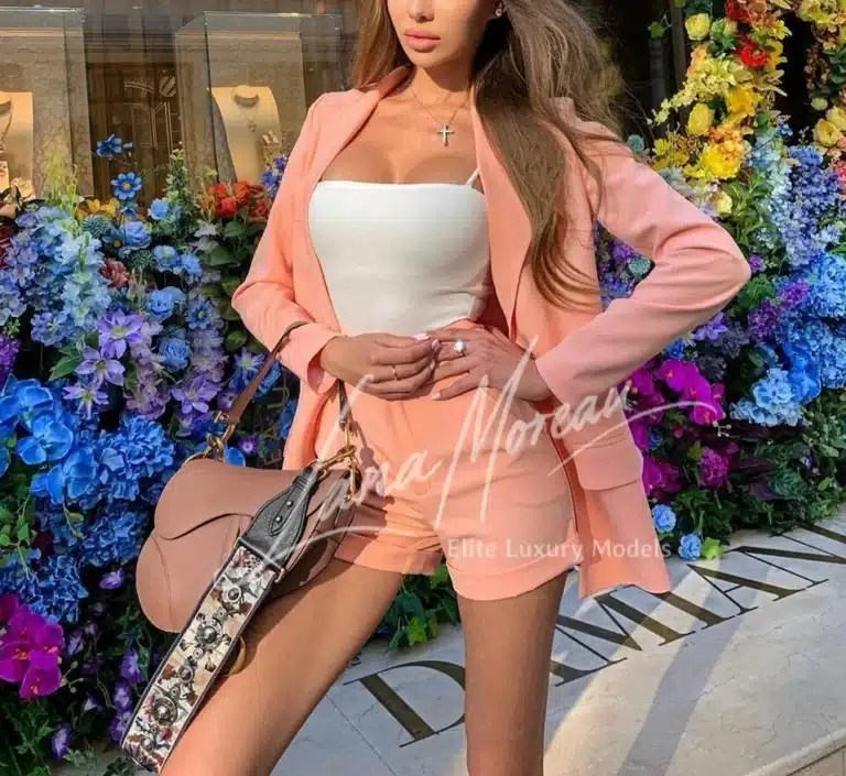 Stylish escort Vienna city look